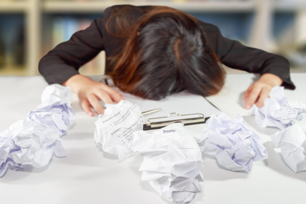 depressief, Verzuim op werk. Gespannen, werkstress, stress op werk. Arbodienstverlening Aalsmeer. Verzuimopwerk. Werkverzuim